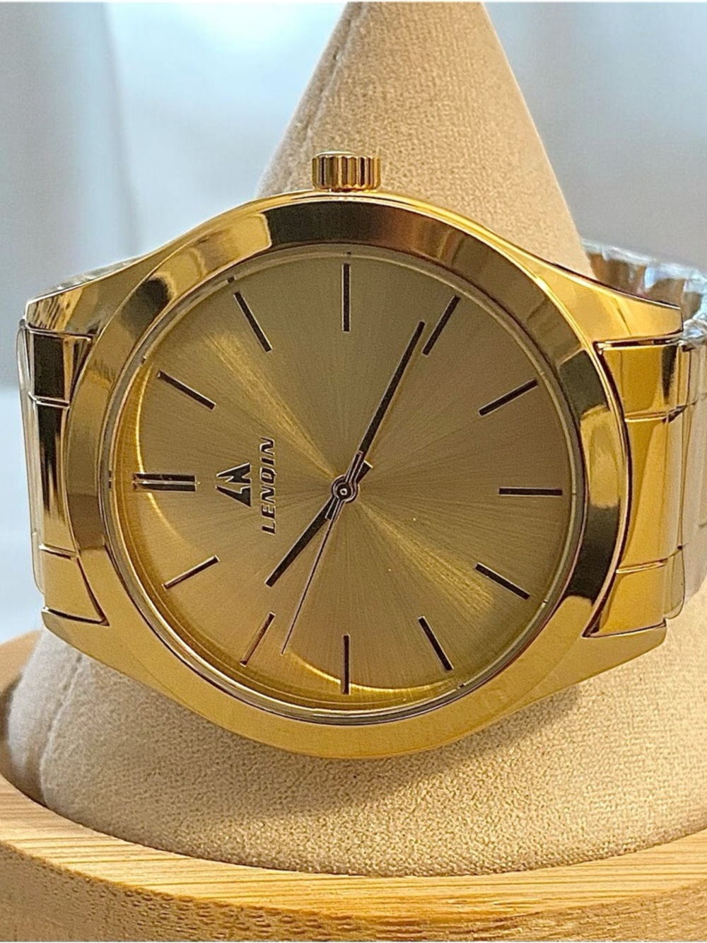 LENQIN Waterproof Stainless Steel Luxury Men’s Watch - Gold